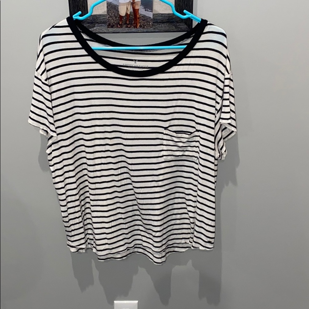 AE loose shirt